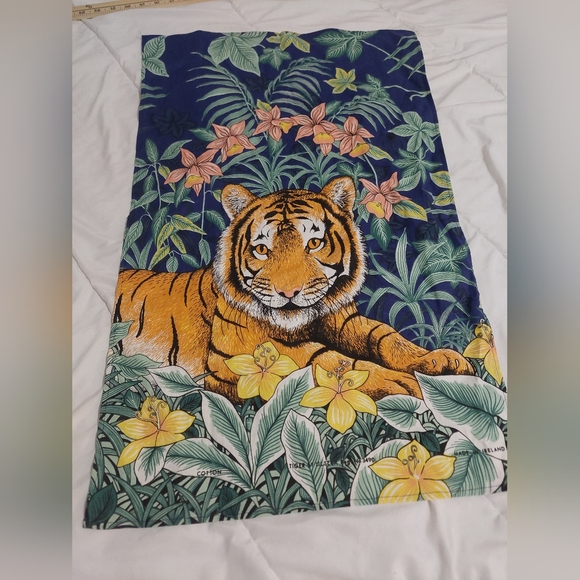 Irish Other - Gorgeous Cotton Panel W/Tiger And Jungle Scene Made In Ireland
